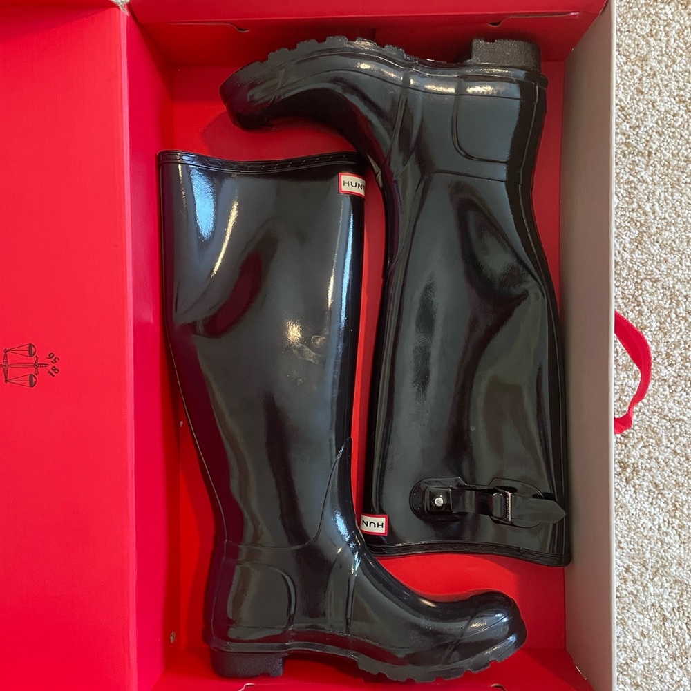 HUNTER RAIN BOOTS tall gloss